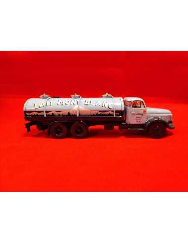 CAMION VOLVO LAIT MONT BLANC IXO N°88 1/43° | Camion Volvo Lait Mont Blanc de 1967 |