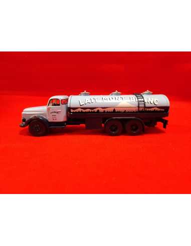 CAMION VOLVO LAIT MONT BLANC IXO N°88 1/43° | Camion Volvo Lait Mont Blanc de 1967 |