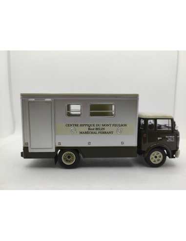 CAMION BERLIET GBK TRANSPORT DE CHEVAUX IXO 1/43° | Camion Berliet GBK Transport de chevaux |