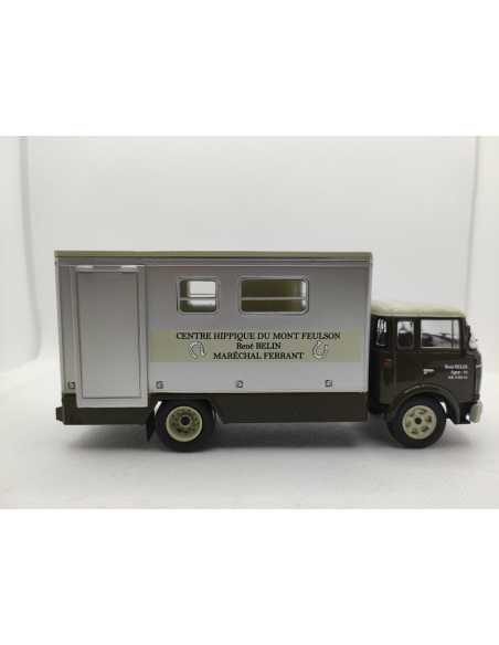 CAMION BERLIET GBK TRANSPORT DE CHEVAUX IXO 1/43° | Camion Berliet GBK Transport de chevaux |