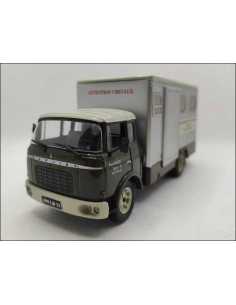 CAMION BERLIET GBK TRANSPORT DE CHEVAUX IXO 1/43° | Camion Berliet GBK Transport de chevaux |