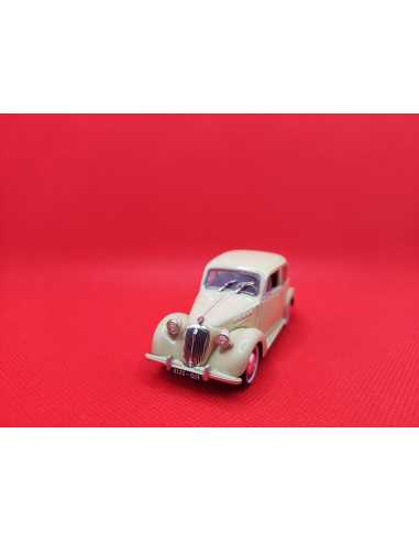 SIMCA 8 1200 IXO N°7137 1/43° | Simca 5 Fourgonette Concours du Bidon de 5 L de 1936 |