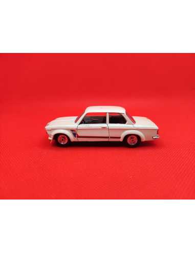 BMW 2002 TURBO SOLIDO N° 28 1/43° | BMW 2002 Turbo de 1975 |