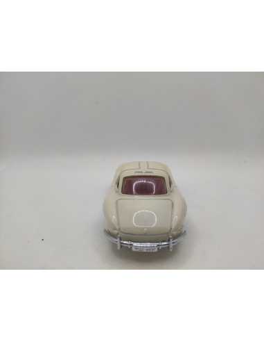 MERCEDES BENZ 300SL COUPE GULLWING DINKY TOYS N° DY 12 1/43° | Mercedes Benz 300 SL Coupé Gullwing de 1955 |