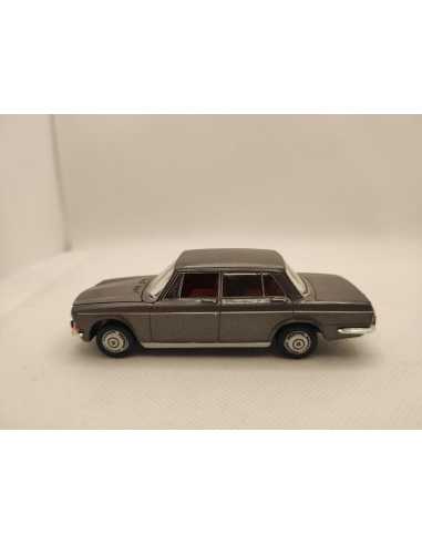 SIMCA 1501 NOREV N° 571702 1/43° | Simca 1501 de 1967 |
