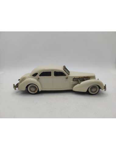 CORD 812 CUSTOM WESTERN MODELS N° 11022F 1/43° | Cord 812 Custom Blanc Cassé de 1937 |