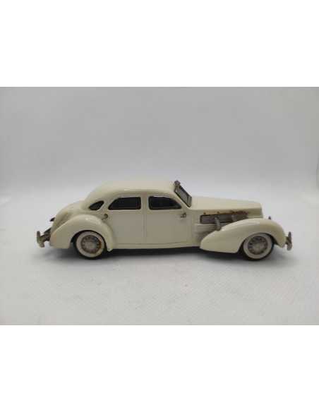 CORD 812 CUSTOM WESTERN MODELS N° 11022F 1/43° | Cord 812 Custom Blanc Cassé de 1937 |