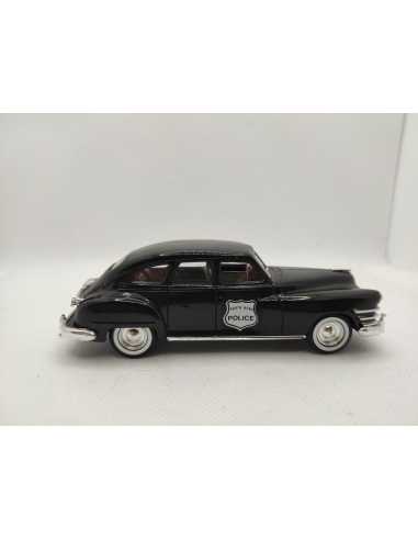 CHRYSLER WINDSOR SOUTH BEND-POLICE SOLIDO N° 4530 1/43° | Chrysler Windsor South Bend-Police de 1940 |