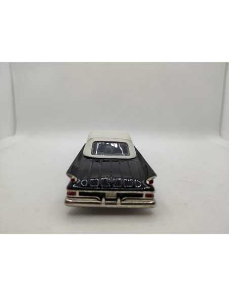 CHRYSLER 300 G CABRIOLET M.A.E N° 94 1/43° | Chrysler 300G Cabriolet de 1961 |