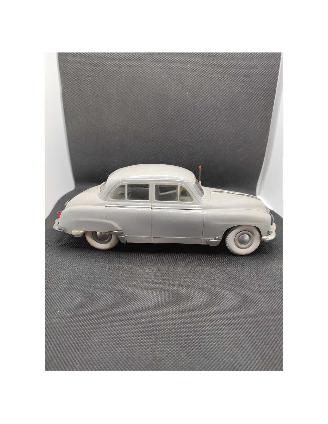 Châssis De Simca 9 Aronde Par Gégé France - Jouet Vintage 1:18 Des Années 60 - Bon état