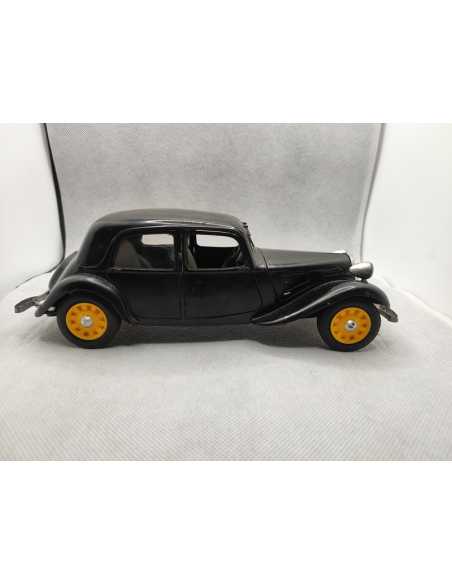 CITROEN TRACTION 11BL - CHAMPION HI-FI - 1/18eme | Citroen Traction 11BL Champion Hi-Fi - 1/18eme |