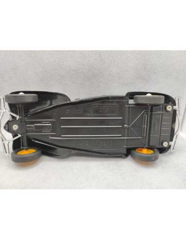 CITROEN TRACTION 11BL - CHAMPION HI-FI - 1/18eme | Citroen Traction 11BL Champion Hi-Fi - 1/18eme |