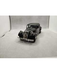CITROEN TRACTION T.A 15CV - BURAGO - 1/24eme | Citroen Traction T.A 15CV - 1/18eme |