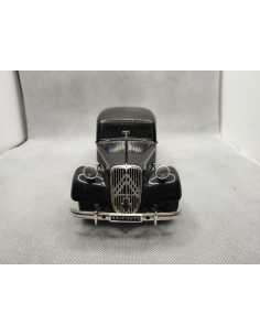 CITROEN TRACTION T.A 15CV - BURAGO - 1/24eme | Citroen Traction T.A 15CV - 1/18eme | 2
