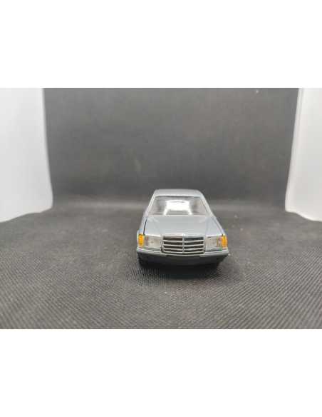 MERCEDES BENZ 280 - 380 - 500 - NZG - N° 200- 1/35 | Mercedes Benz 280 - 380 - 500 |