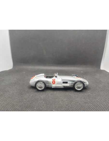MERCEDES BENZ W 196 N° 8 - BRUMM - N° R 72 - 1/43 | Mercedes Benz W 196 N°8 |