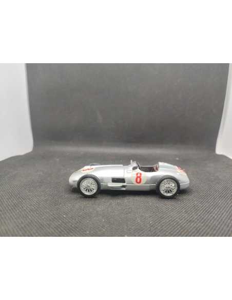 MERCEDES BENZ W 196 N° 8 - BRUMM - N° R 72 - 1/43 | Mercedes Benz W 196 N°8 |