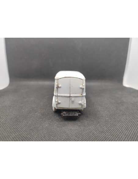 RENAULT 1000 KG "AMBULANCE" - CIJ - 1/43 | Renault 1000 KG Ambulance Municipale |
