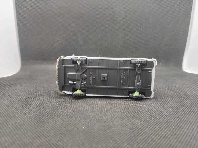 Miniature Eligor 1/43 Renault Master III Croix Rouge 2012 – Édition Limitée 408ex