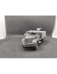 BERLIET GLC 8 MILITAIRE LANCE-MOUSSE - PARADE - N° 11 - 1/50 | Berliet GLC 8 Militaire Lance Mousse |