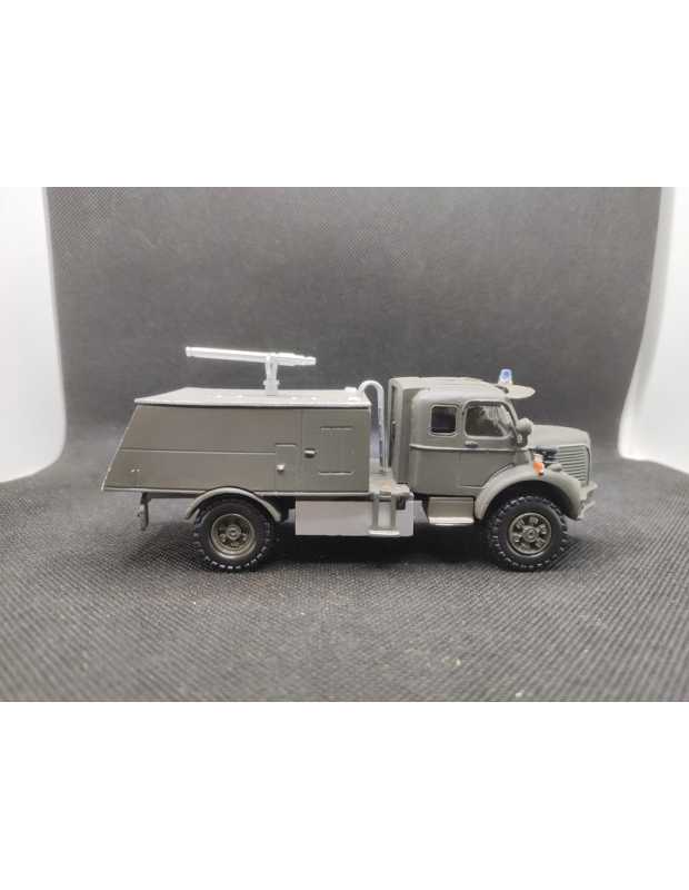 BERLIET GLC 8 MILITAIRE LANCE-MOUSSE - PARADE - N° 11 - 1/50 | Berliet GLC 8 Militaire Lance Mousse |