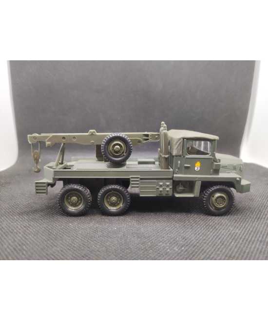 Solido 1/50,GMC jerrican, Berliet GBC grue , édition Hachette