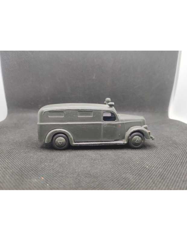 TRIANGEL FOURGON DE POLICE - TECHNO - N° 427 1/43° | Triangel Fourgon de police - 427 |