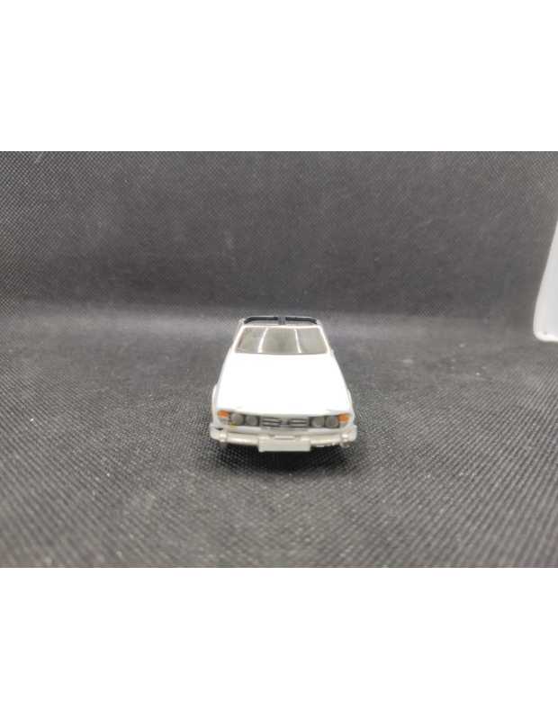 TRIUMPH STAG BLANCHE - WESTERN MODELS - N° 101 - 1/43 | Triumph Stag Blanche  - 101 |