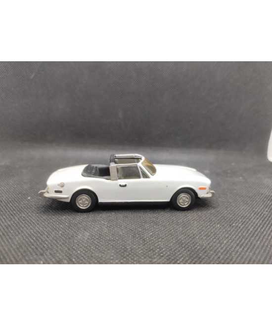 TRIUMPH STAG BLANCHE - WESTERN MODELS - N° 101 - 1/43 | Triumph Stag Blanche  - 101 |