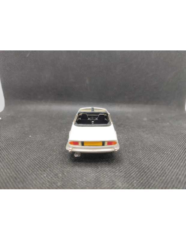 TRIUMPH STAG BLANCHE - WESTERN MODELS - N° 101 - 1/43 | Triumph Stag Blanche  - 101 |
