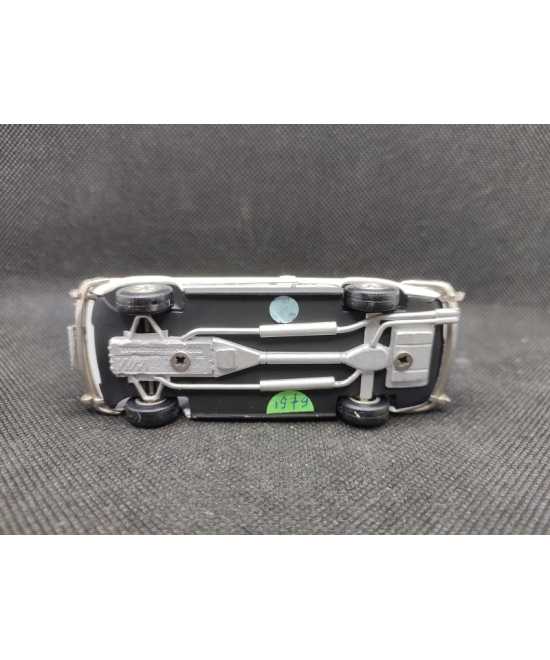 TRIUMPH STAG BLANCHE - WESTERN MODELS - N° 101 - 1/43 | Triumph Stag Blanche  - 101 |