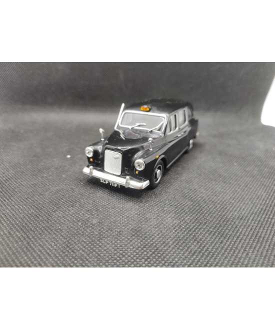 AUSTIN FX4 TAXI LONDON - IXO - 1/43 | Austin FX4 Taxi London de 1965 |