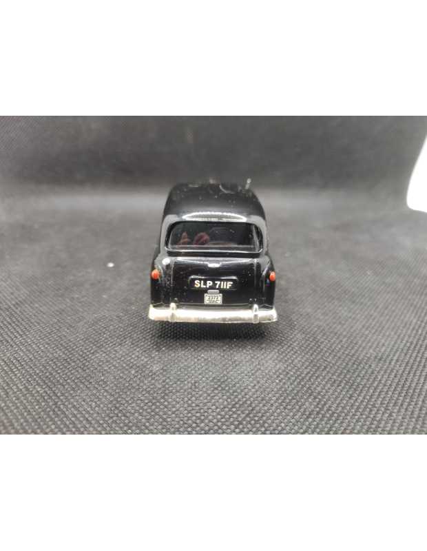 AUSTIN FX4 TAXI LONDON - IXO - 1/43 | Austin FX4 Taxi London de 1965 |