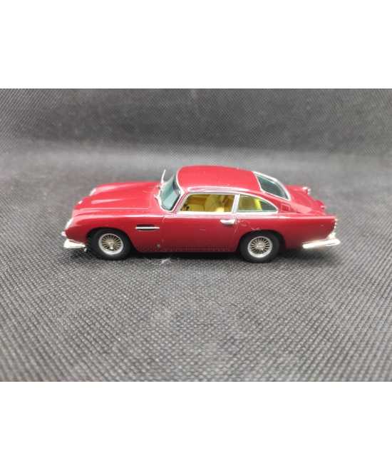 ASTON MARTIN DB 5 - VITESSE - N° 98079 - 1/43 | Aston martin DB5 de 1963 - 98079 |