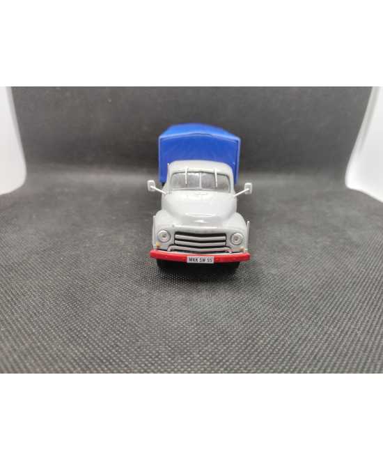 OPEL BLITZ 2 BACHE - IXO - N° 81 - 1/43 | Opel Blitz 2 Baché de 1952 - 81 |
