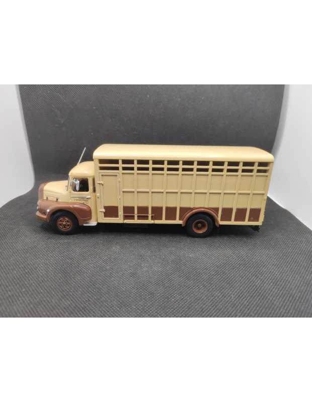 UNIC ZU 66 TB BETAILLERE - IXO - N° 47- 1/43 | Unic ZU 66 TB bétaillère de 1961-  47 |