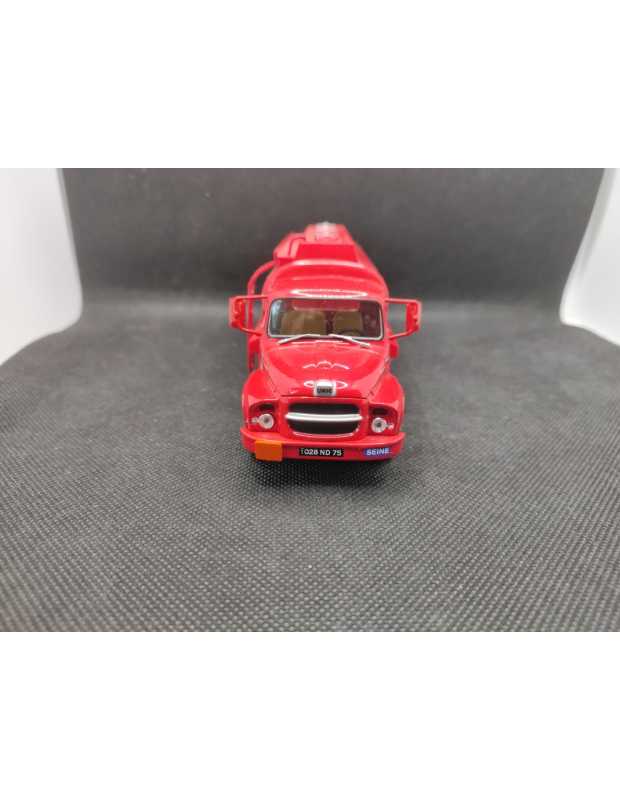 CAMION UNIC MZ 57 CITERNE TOTAL - IXO - N° 84 - 1/43 | Unic MZ 57 Citerne Total de 1965 -  84 |