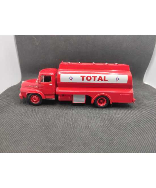 CAMION UNIC MZ 57 CITERNE TOTAL - IXO - N° 84 - 1/43 | Unic MZ 57 Citerne Total de 1965 -  84 |