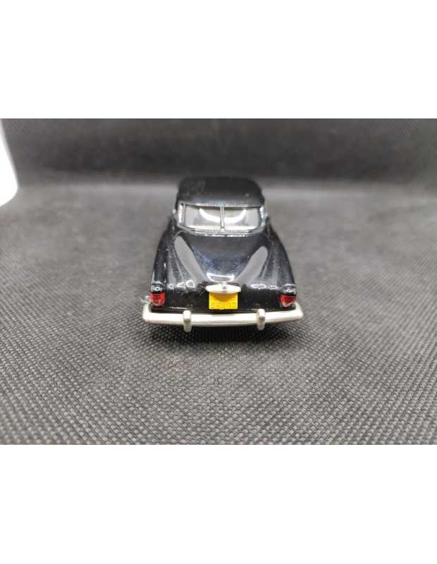 STUDEBAKER CHAMPION COUPE STARLIGHT - BROOKLIN - N° 17 - 1/43 | Studebaker Champion coupé Starlight de 1952 - 17 |