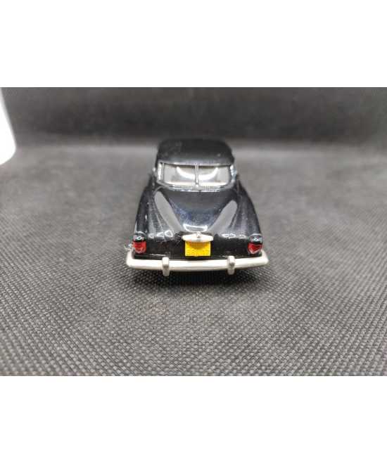 STUDEBAKER CHAMPION COUPE STARLIGHT - BROOKLIN - N° 17 - 1/43 | Studebaker Champion coupé Starlight de 1952 - 17 |