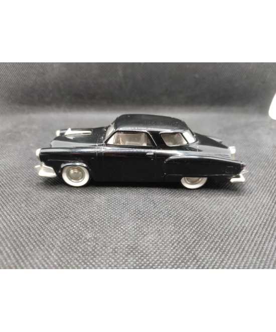 STUDEBAKER CHAMPION COUPE STARLIGHT - BROOKLIN - N° 17 - 1/43 | Studebaker Champion coupé Starlight de 1952 - 17 |