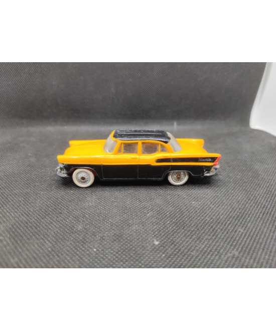 SIMCA CHAMBORD JAUNE ET NOIRE - NOREV - N°40 - 1/43 | Simca Chambord Jaune et Noire - 40 |