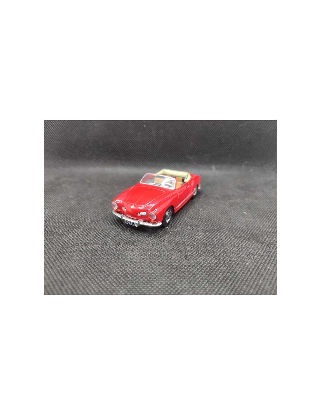 Volkswagen Coupé Karmann Ghia 24M Dinky Spielzeug 1/43