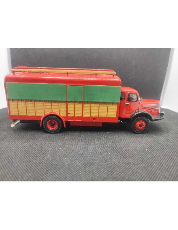 CAMION UNIC ZU 72 R "FOURGON PRIMEUR" - MINITRUCKS - N° 169 - 1/50 | Camion Unic ZU 72 R "Fourgon Primeur" de 1951 - 169 |