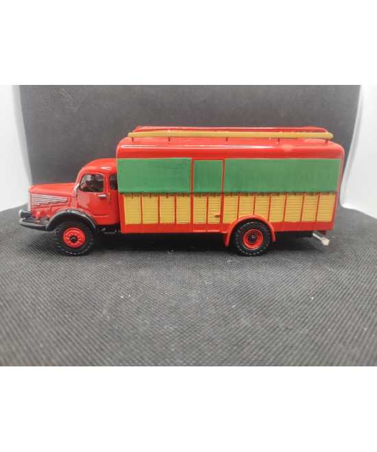 CAMION UNIC ZU 72 R "FOURGON PRIMEUR" - MINITRUCKS - N° 169 - 1/50 | Camion Unic ZU 72 R "Fourgon Primeur" de 1951 - 169 |