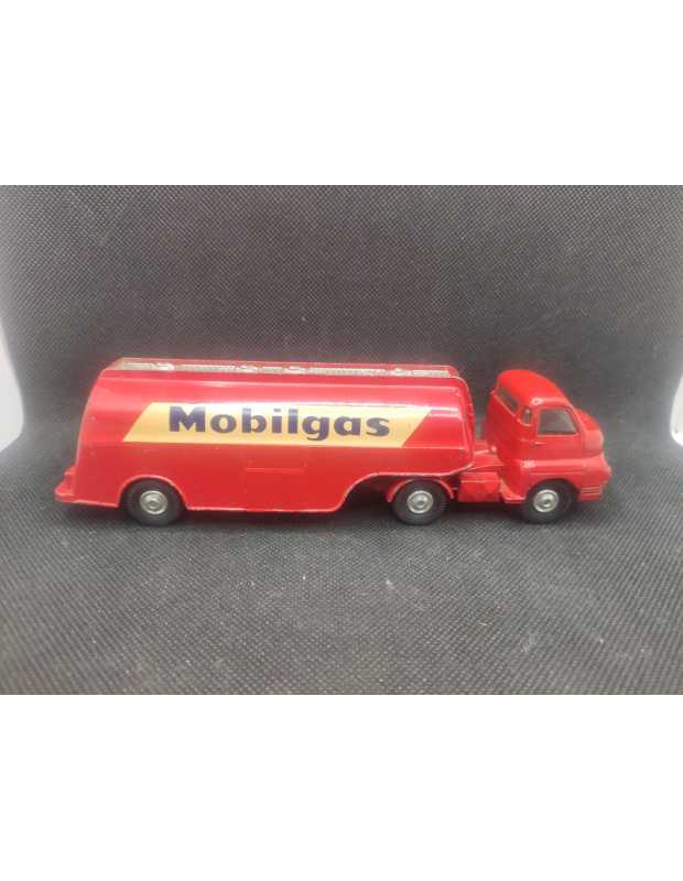 CAMION BIG BEDFORD TRACTOR UNIT "MOBILGAS" - CORGI TOYS - N° 1110 - 1/43 | Camion Big Bedford Tractor Unit "MOBILGAS" - 121 |