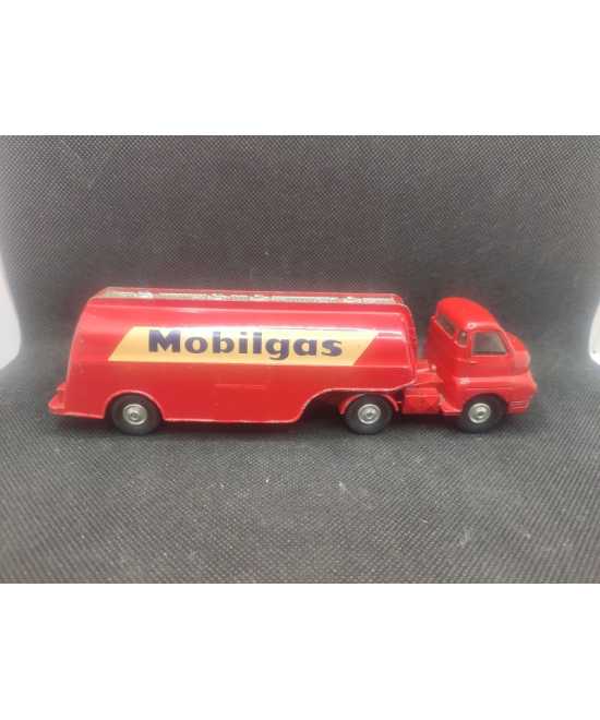 CAMION BIG BEDFORD TRACTOR UNIT "MOBILGAS" - CORGI TOYS - N° 1110 - 1/43 | Camion Big Bedford Tractor Unit "MOBILGAS" - 121 |