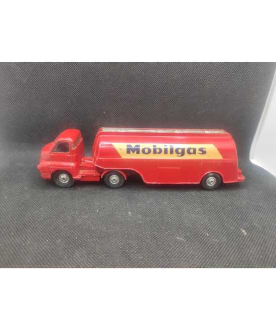 CAMION BIG BEDFORD TRACTOR UNIT "MOBILGAS" - CORGI TOYS - N° 1110 - 1/43 | Camion Big Bedford Tractor Unit "MOBILGAS" - 121 |