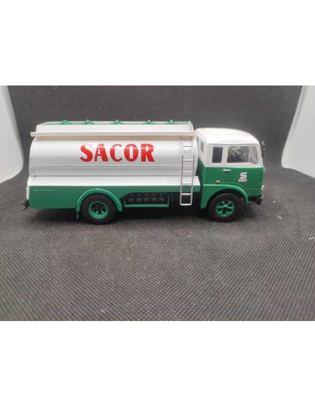 CAMION FIAT 643-690 CITERNE "SACOR" - IXO - N° 108 - 1/43 | Camion Fiat 643-690 Citerne "Sacor" - 108 |