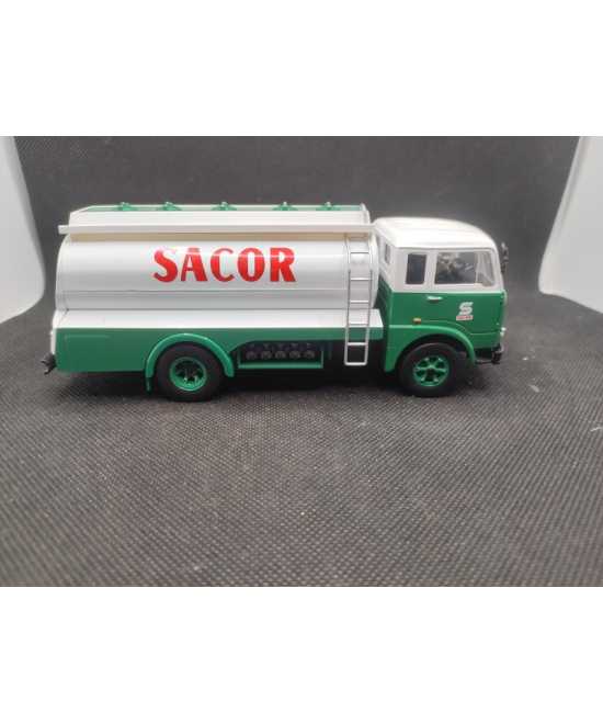 CAMION FIAT 643-690 CITERNE "SACOR" - IXO - N° 108 - 1/43 | Camion Fiat 643-690 Citerne "Sacor" - 108 |